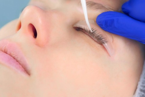 adhesive eyeliner